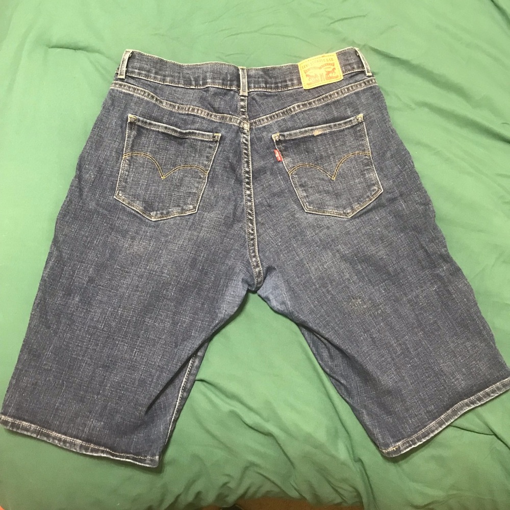 Levi’s Bermuda Shorts size 31